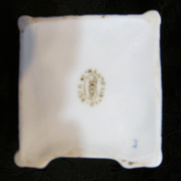 Gzhel porcelain House lidded trinket box blue white Made in Russia Гжель Unused - Picture 14 of 14